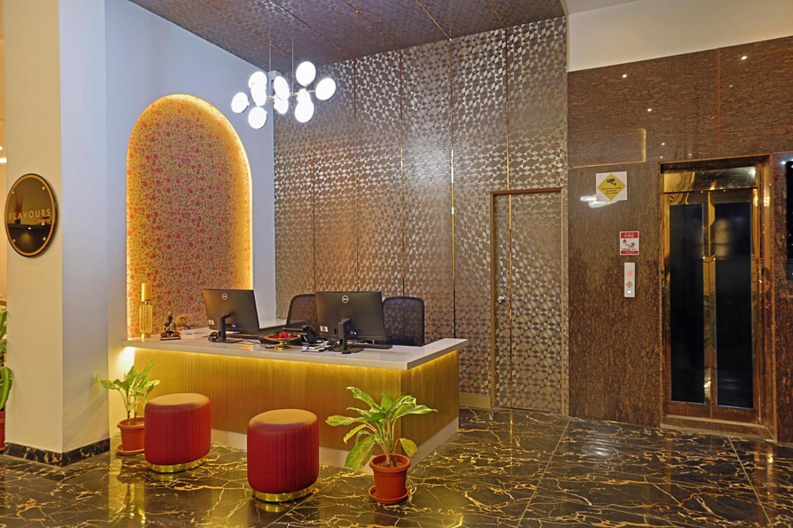 Grand Continent Hotel Gachibowli Near Us Consulate المظهر الخارجي الصورة