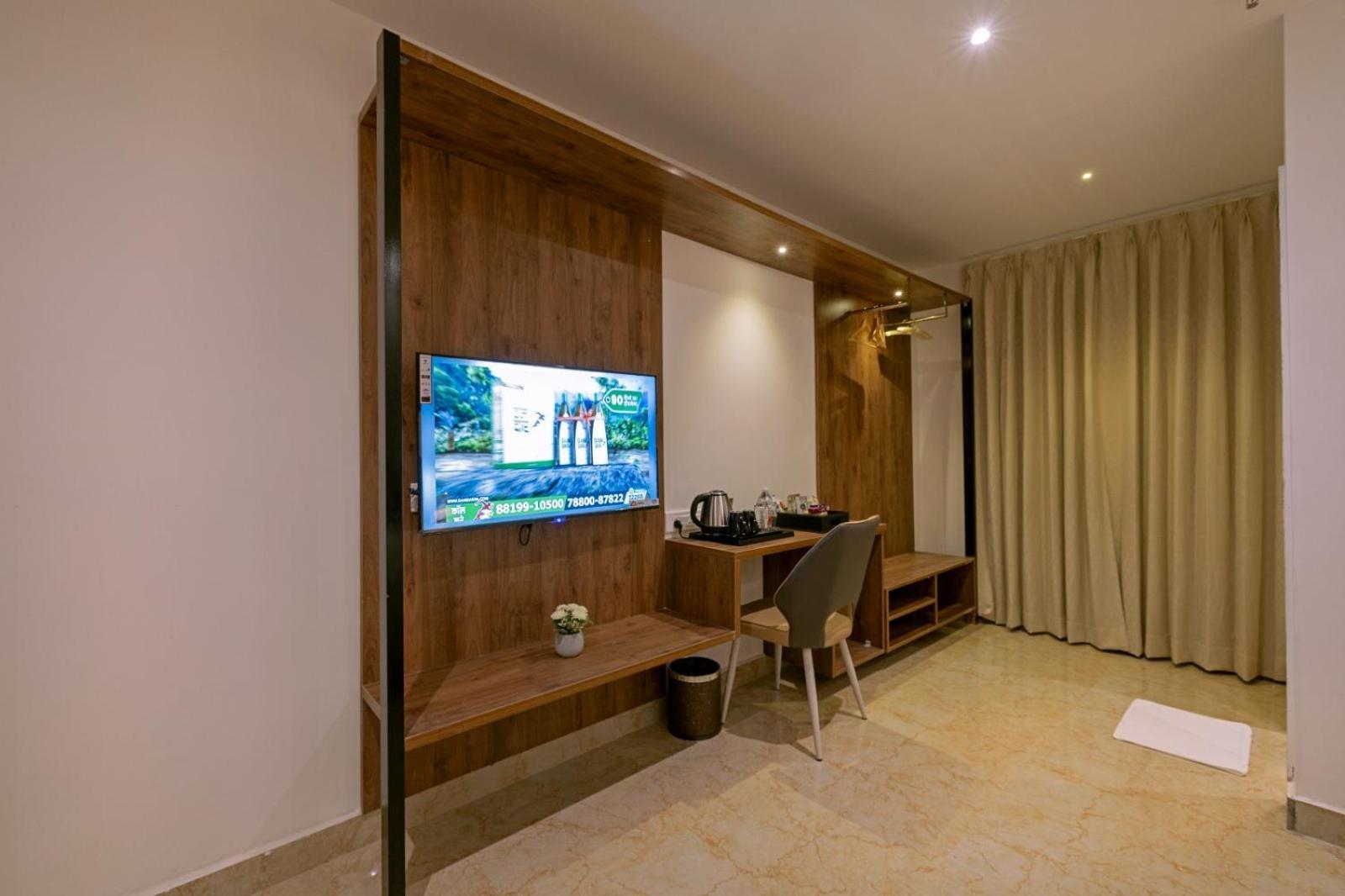 Grand Continent Hotel Gachibowli Near Us Consulate المظهر الخارجي الصورة